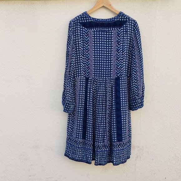 Akemi + Kin Rozalin Dress - Picture 4 of 8